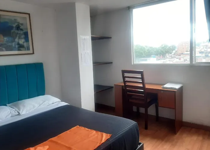 Sector De Corferias , Apartaestudios Y Habitaciones , A 10 Cuadras Embajada Americana , Cerca Al Can , G 12 , Universidad Nacional , Aeropuerto A 2 Cuadras Estacion Ciudad Universitaria Marque-Tresdiecisietecincoveintisieteveintiseistreintayuno